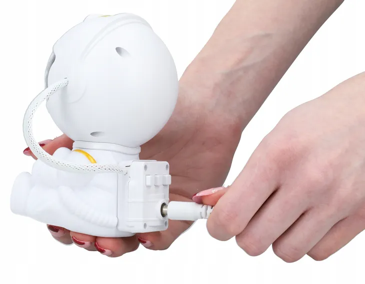 lampka-projektor-xtech-bialy-stan-nowy-marka-xtech