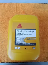uniwersalnym-podklad-adhezyjny-sika-462364-5-l