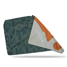 recznik-treningowy-mikrofibra-zielony-szybkoschnacy-100-cm-x-50-cm