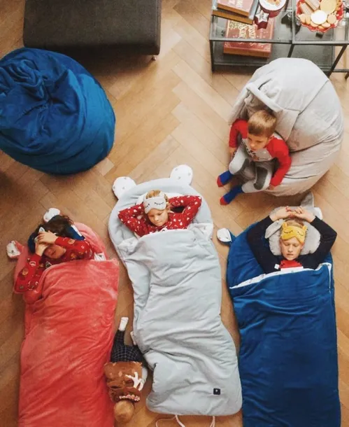 puf-truskawkowy-kotek