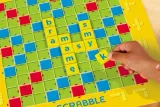 gra-planszowa-n-a-scrabble-junior-material-karton-plastik