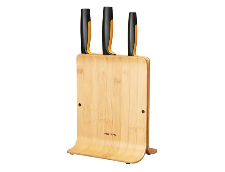 fiskars-zestaw-3-nozy-w-bambusowym-bloku-functiona-linia-functional-form