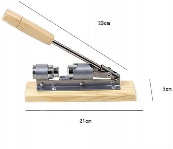dziadek-do-orzechow-mocny-kolor-brazowy