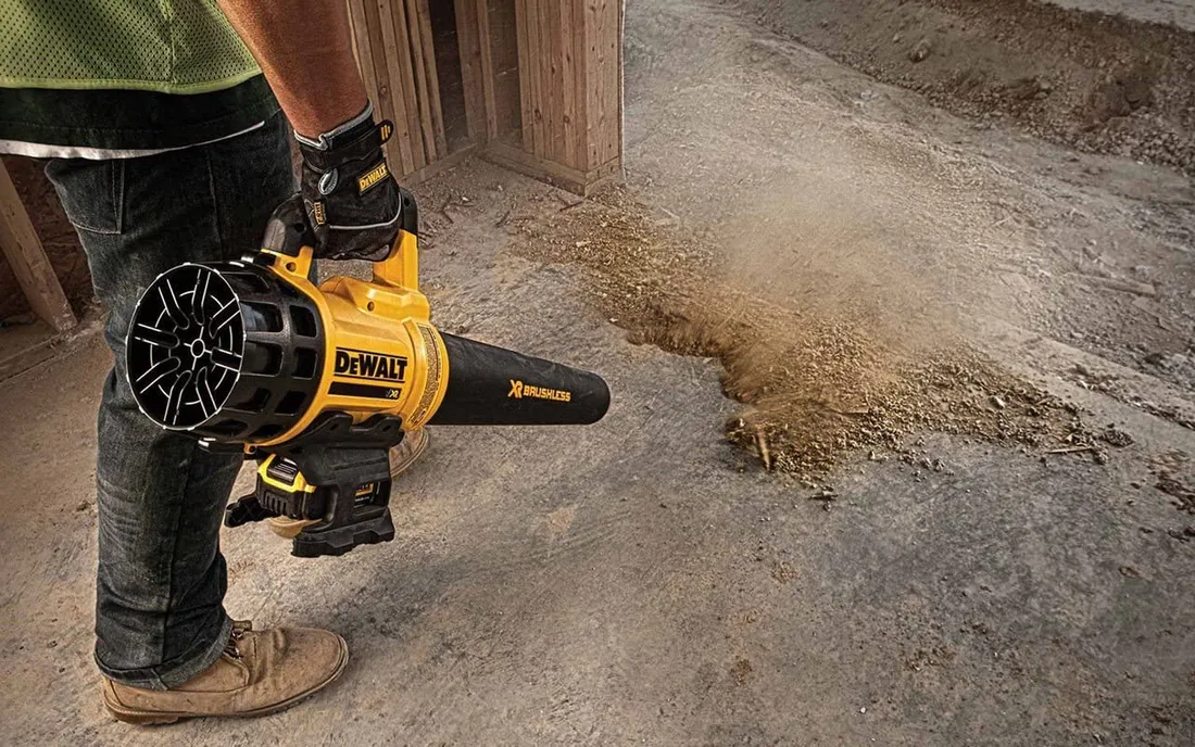 dmuchawa-akumulatorowe-dewalt-32-kg-stan-nowy