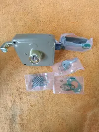 amig-prawy-zamek-z-dzwignia-zamykajaca-zlota-stal-a-3