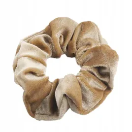 gumka-do-wlosow-welurowa-scrunchies-jasno-brazowa-duza-modna-frotka-wygodna