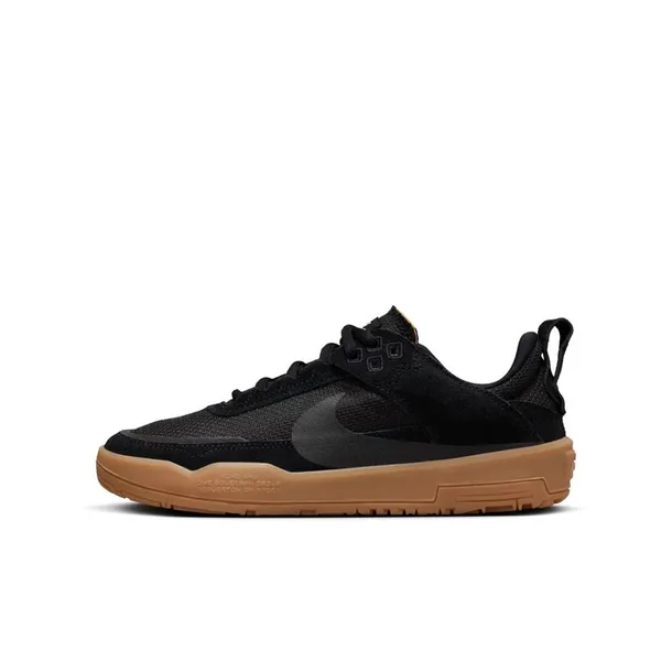 fn4210001-marka-nike