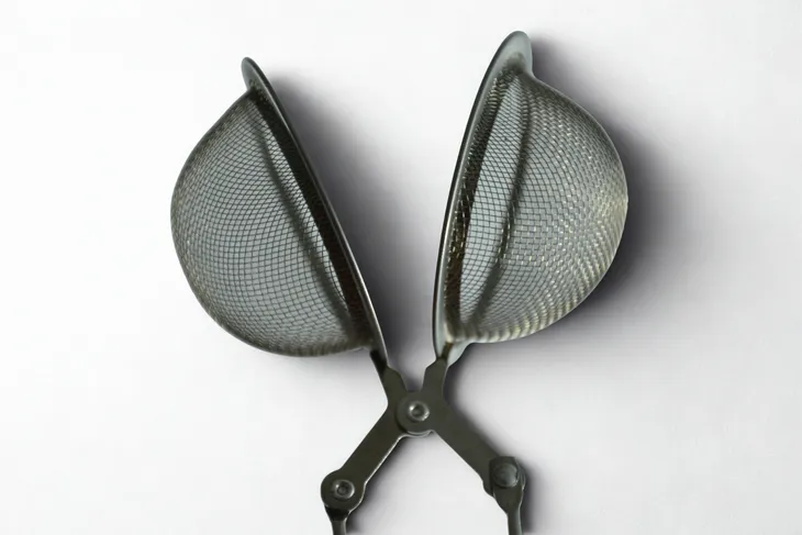 sitko-cedzak-metalowy-do-herbaty-material-stal-nierdzewna