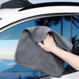 recznik-z-mikrofibry-60x30-do-osuszania-czyszczenia-auta-samochodu