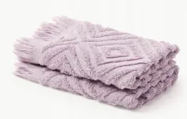 recznik-z-wypukla-struktura-jacqui-liliowe-2-sztuki-30-x-50-cm