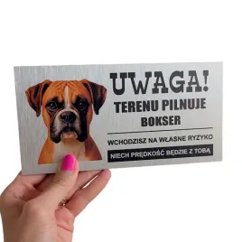 tabliczka-uwaga-pies-terenu-pilnuje-bokser
