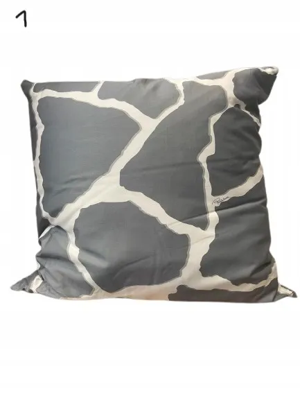 poduszka-roberto-cavalli-40964-60x60-stan-nowy