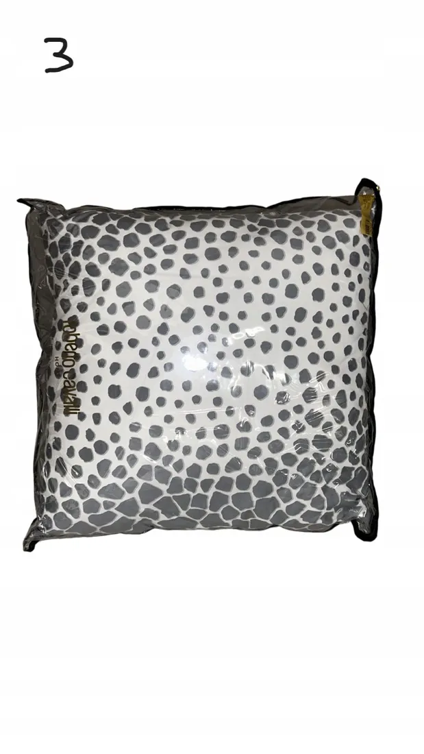 poduszka-roberto-cavalli-40964-60x60-stan-nowy