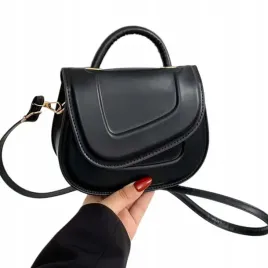 torebka-damska-na-ramie-klasyczna-elegancka-czarna