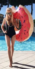 duze-kolo-dmuchane-donut-rozowy-120cm-materac-do-wody-plywania-na-basen-xxl