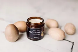 slodka-na-wielkanoc-swieca-sojowa-easter-time-aromma-zapalniczka-gratis