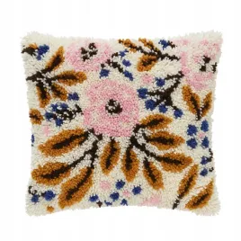 szydelkowanie-shaggy-haftowanie-na-kanwie-poduszka-diy-nowoczesna-klasyka