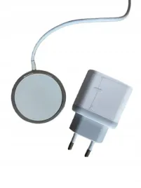 podkladka-ladujaca-magsafe-do-iphone-z-kostka-na-kablu-zestaw-magnetyczny