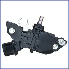 regulator-napiecia-alternatora-130617-huco