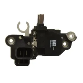regulator-napiecia-alternatora-130614-huco
