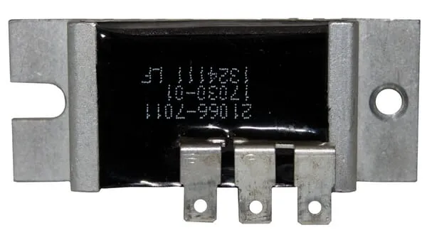 regulator-napiecia-210667011