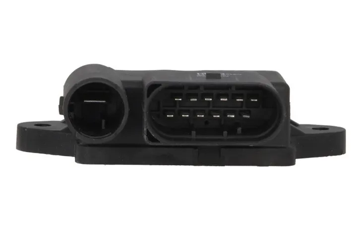 przekaznik-systemu-zarzenia-huc132247-typ-samochodu-autobusy-samochody-dostawcze-samochody-osobowe