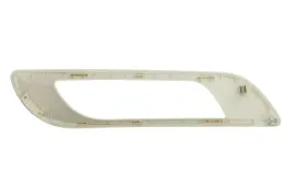 ramka-reflektora-swiatel-przednich-daf-hls-007l