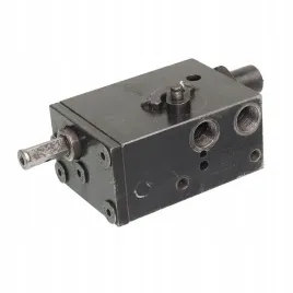 rozdzielacz-hydrauliczny-podnosnika-c-335m