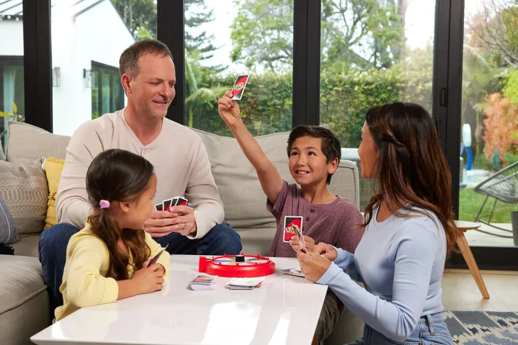 uno-spin-wydawca-mattel