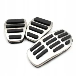 nakladki-na-pedaly-renault-clio-megane-captur-nissan-qashqai-dacia-duster