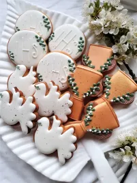 ciastko-komunia-zestaw-golabek-ihs-kielich-12-sztuk