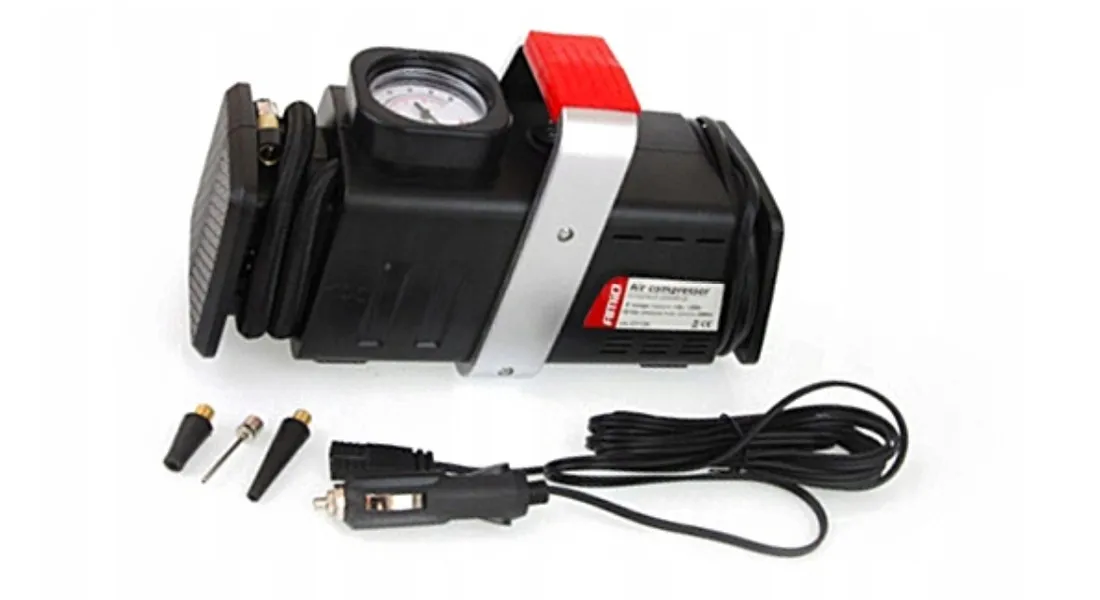 kompresor-samochodowy-do-pompowania-kol-12v-230v-150-psi-2-adaptery-stan-nowy