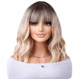 peruka-damska-blond-ombre-fale-wlosy-jak-naturalne