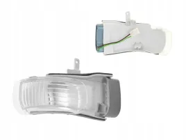 migacz-boczny-w-lusterku-9578208e-9578208e
