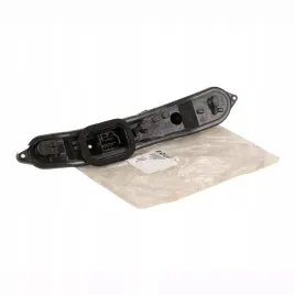 oslona-lampy-tylnej-lewej-fiat-panda-77362625-nowa-oryginalna-oe