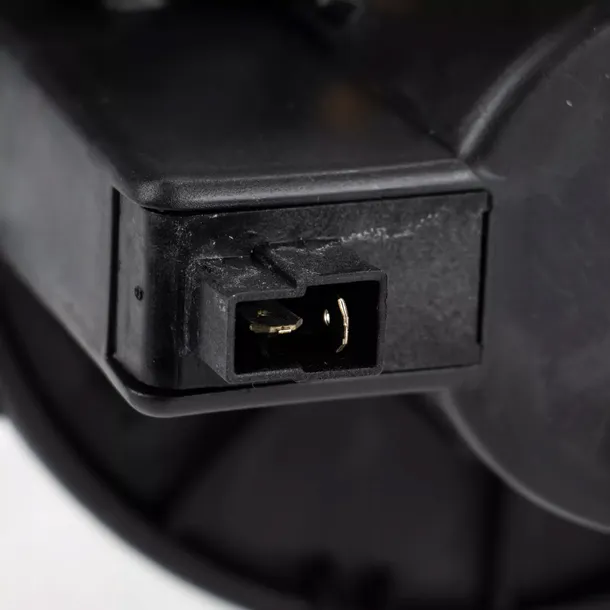 denso-silnik-dmuchawy-dea09064-jakosc-czesci-zgodnie-z-gvo-q-oryginal-z-logo-producenta-czesci-oem-oes