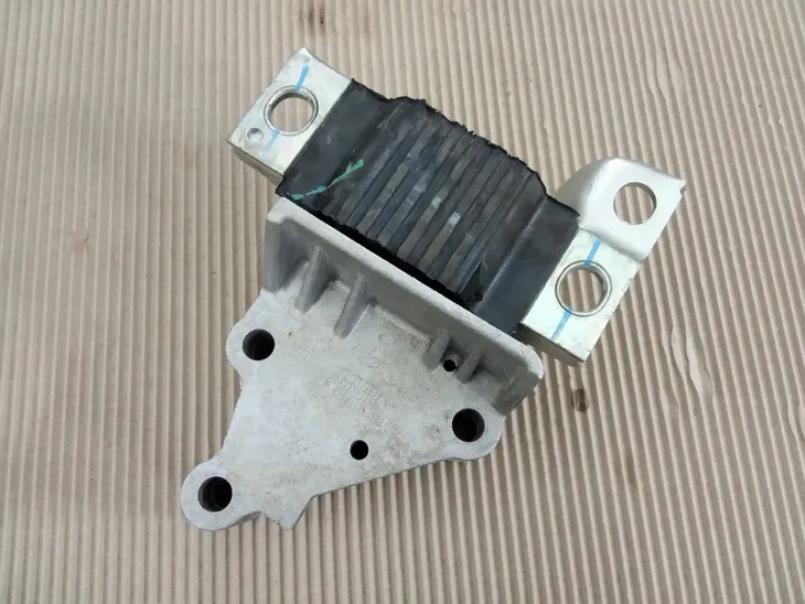 wspornik-poduszki-silnika-jakosc-czesci-zgodnie-z-gvo-o-oryginal-z-logo-producenta-samochodu-oe