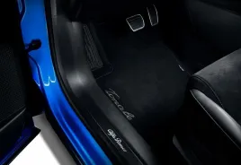 komplet-dywanikow-welurowych-alfa-romeo-tonale