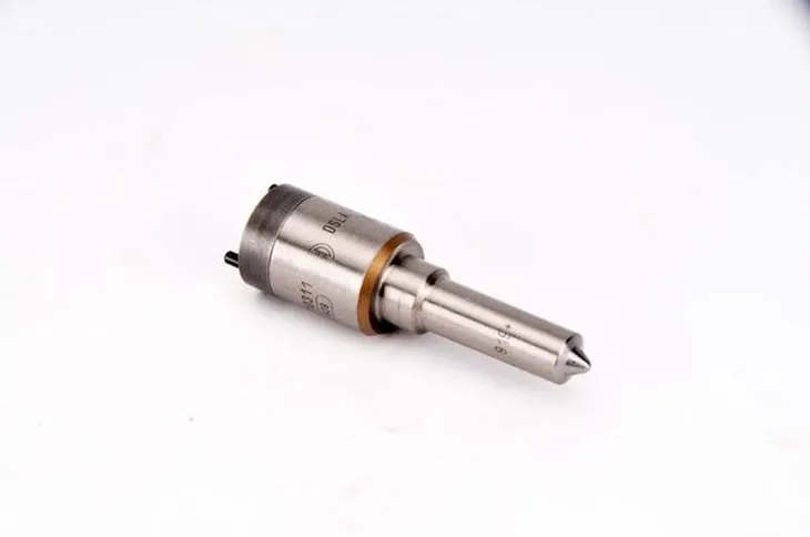 wtryskiwacz-2437010118-bos-producent-czesci-bosch