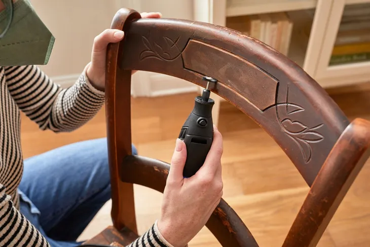 dremel-szlifierka-multitool-3200-1-90-walek-rodzaj-szlifierka-wielofunkcyjna-informacje-dodatkowe-antyposlizgowy-uchwyt-regulacja-obrotow-wymienne-akcesoria-w-zestawie