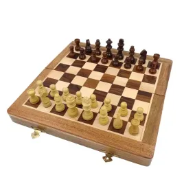 klasyczne-szachy-drewniane-magnetyczne