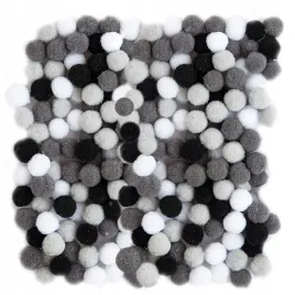pompony-poliestrowe-1-cm-mix-bialo-czarny-120-szt-dalprint