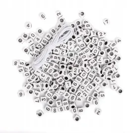 koraliki-40g-cyferki-czarne-na-bialej-bazie-dalprint