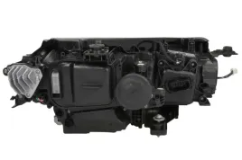 reflektor-swiatel-przednich-val450478