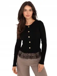 sweter-damski-elegancki-prazkowany-z-ozdobnymi-guzikami