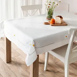 obrus-prostokatny-z-haftem-w-stokrotki-140x220cm-uroczy-i-delikatny