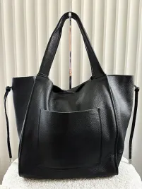 laura-biaggi-torba-shopper-skorzana-czarna-z-kieszenia