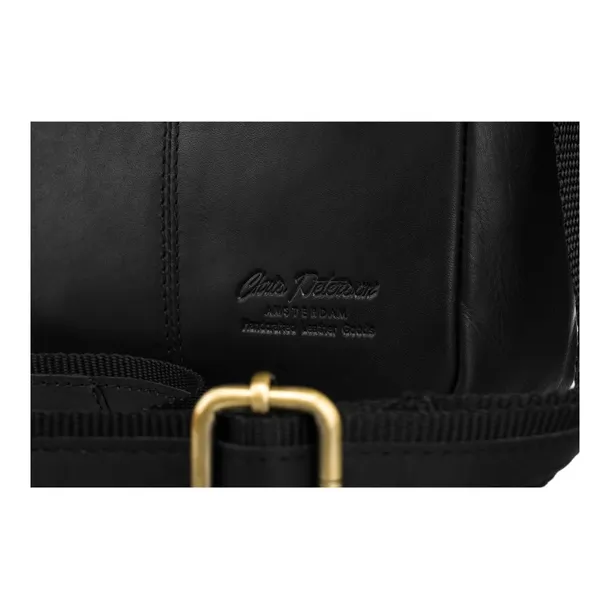 ptnm23eopu-marka-peterson