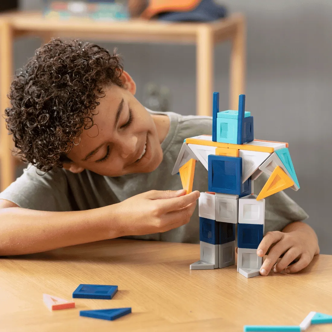 klocki-magnetyczne-kontsurkcyjne-pro-constructor-set-70-el-connetix