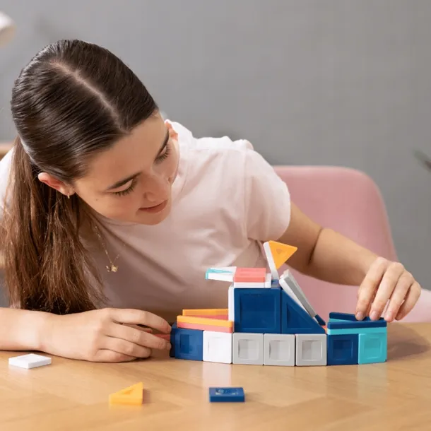 klocki-magnetyczne-kontsurkcyjne-pro-constructor-set-70-el-connetix-stan-opakowania-oryginalne